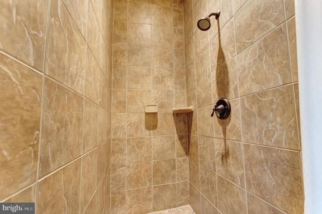 15718 OLD WATERFORD RD, Paeonian Springs, VA 20129