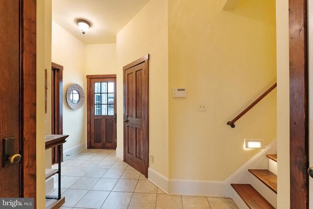 15718 OLD WATERFORD RD, Paeonian Springs, VA 20129