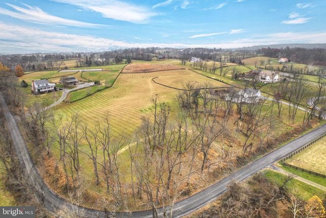 15718 OLD WATERFORD RD, Paeonian Springs, VA 20129