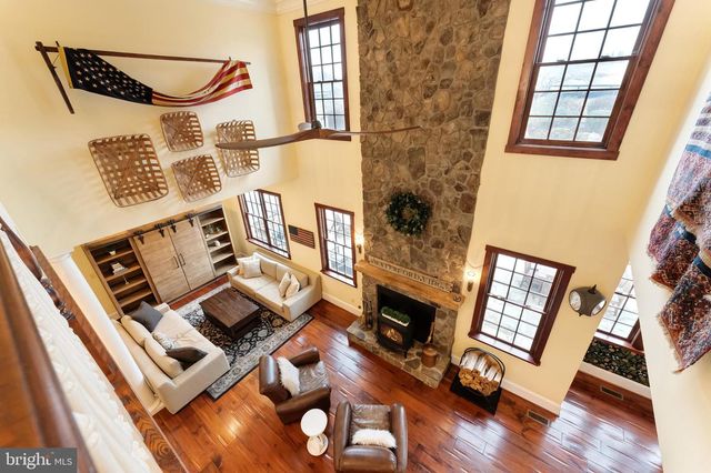 15718 OLD WATERFORD RD, Paeonian Springs, VA 20129