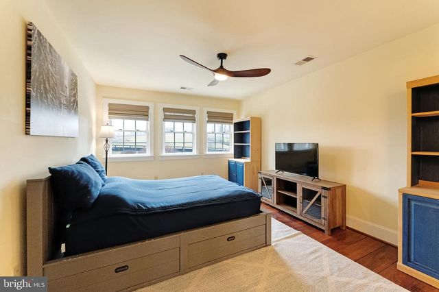 15718 OLD WATERFORD RD, Paeonian Springs, VA 20129