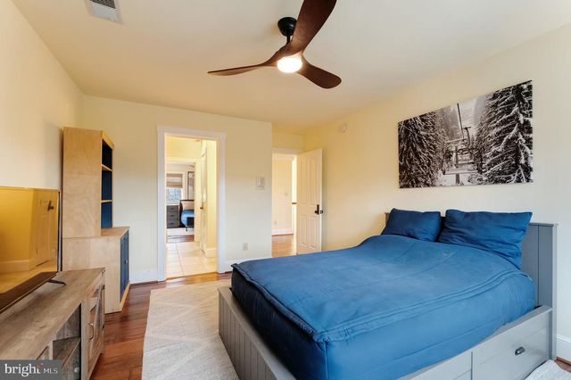 15718 OLD WATERFORD RD, Paeonian Springs, VA 20129