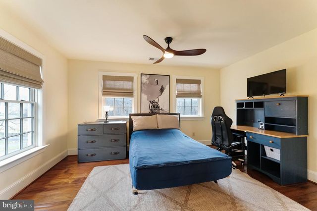 15718 OLD WATERFORD RD, Paeonian Springs, VA 20129