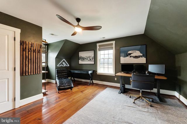 15718 OLD WATERFORD RD, Paeonian Springs, VA 20129