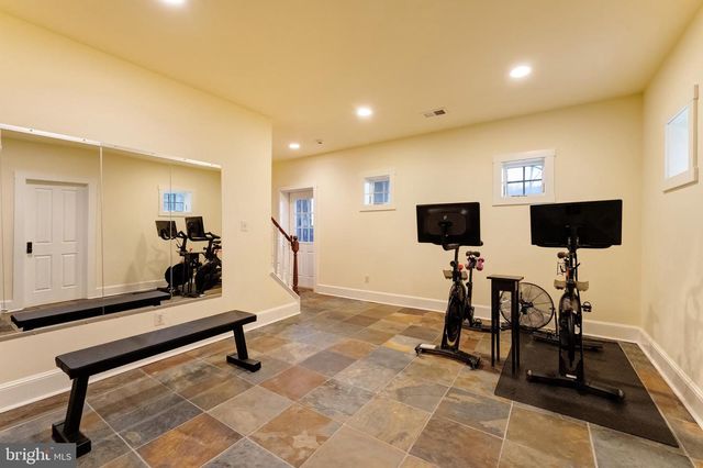 15718 OLD WATERFORD RD, Paeonian Springs, VA 20129