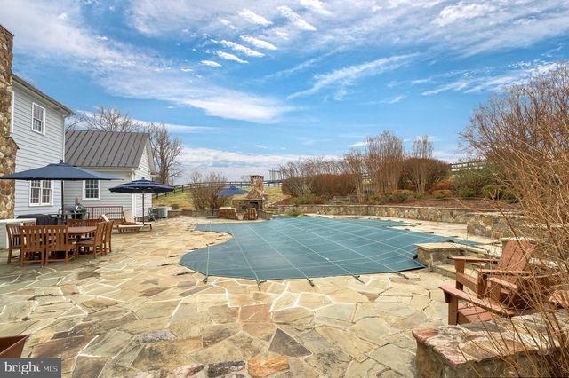 15718 OLD WATERFORD RD, Paeonian Springs, VA 20129