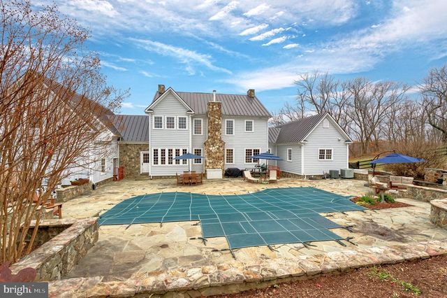 15718 OLD WATERFORD RD, Paeonian Springs, VA 20129