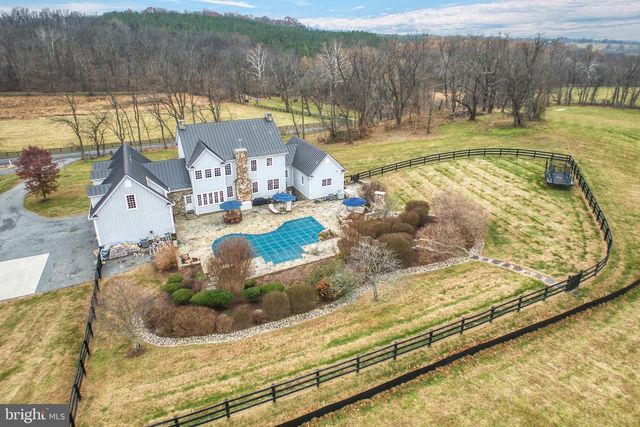 15718 OLD WATERFORD RD, Paeonian Springs, VA 20129