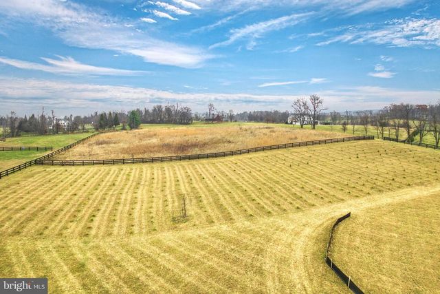 15718 OLD WATERFORD RD, Paeonian Springs, VA 20129