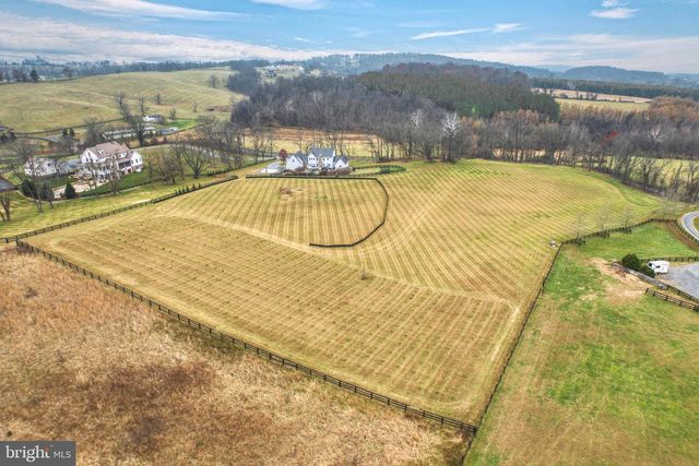 15718 OLD WATERFORD RD, Paeonian Springs, VA 20129