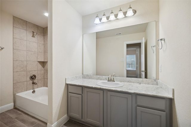 11914 Champions Forest Drive, Mont Belvieu, TX 77535