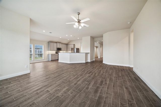 11914 Champions Forest Drive, Mont Belvieu, TX 77535