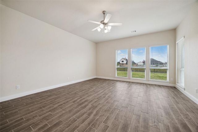 11914 Champions Forest Drive, Mont Belvieu, TX 77535