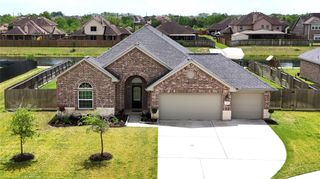 11914 Champions Forest Drive, Mont Belvieu, TX 77535