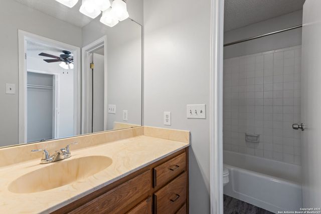 6408 Brook Cove, San Antonio, TX 78240