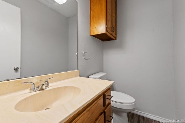 6408 Brook Cove, San Antonio, TX 78240