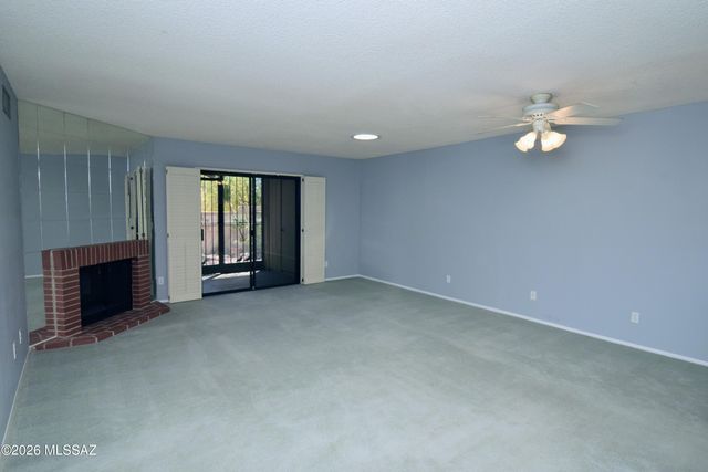 3277 W Moon Dance Way, Tucson, AZ 85741