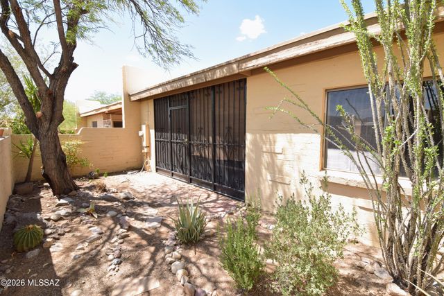 3277 W Moon Dance Way, Tucson, AZ 85741