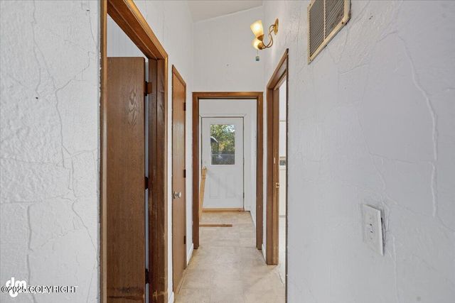 509 Irwin Street, Anchorage, AK 99508