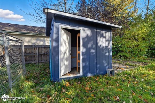 509 Irwin Street, Anchorage, AK 99508