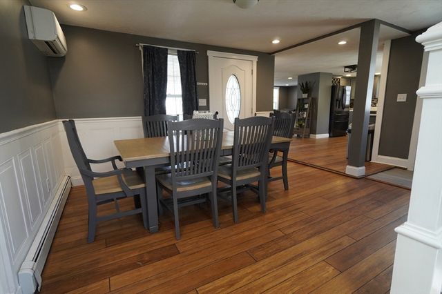 25 Cook St, Douglas, MA 01516