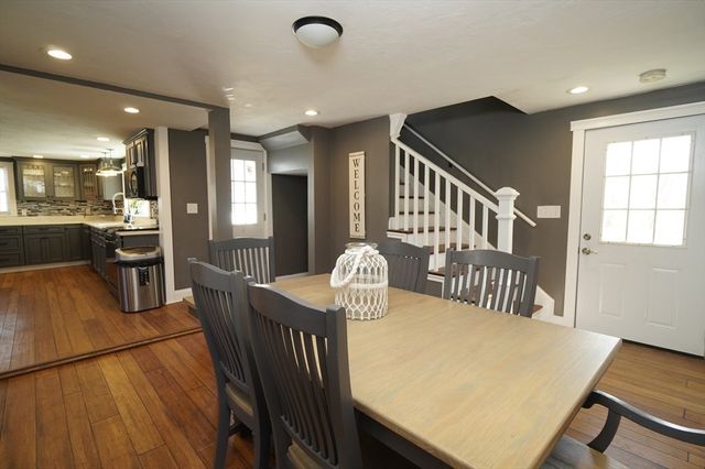 25 Cook St, Douglas, MA 01516