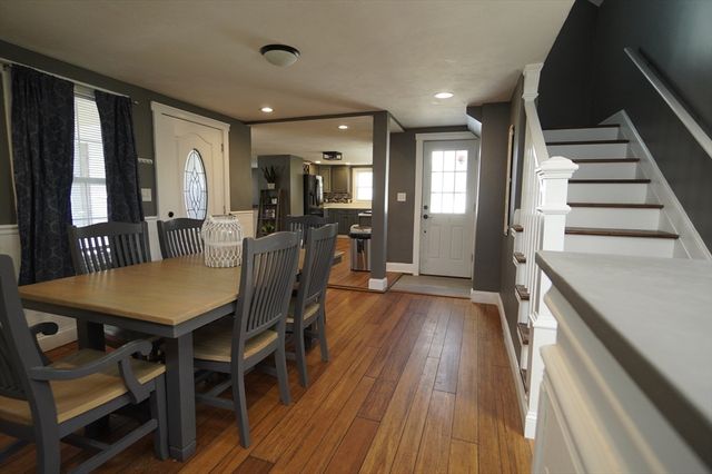 25 Cook St, Douglas, MA 01516