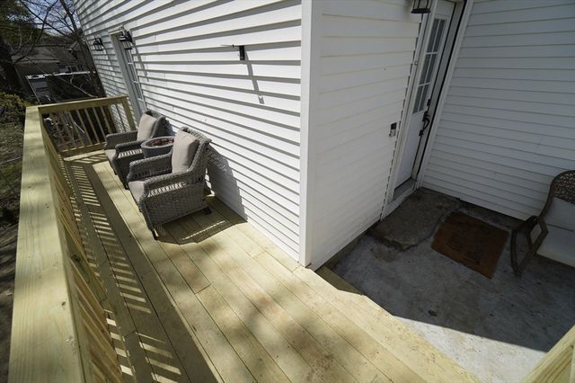 25 Cook St, Douglas, MA 01516