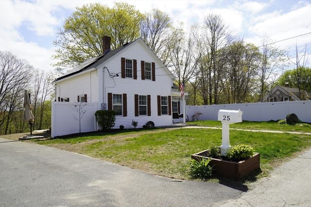 25 Cook St, Douglas, MA 01516
