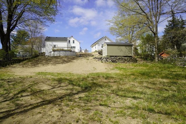 25 Cook St, Douglas, MA 01516