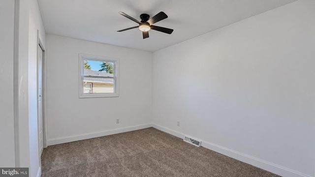 796 S WEST AVE, Vineland, NJ 08360