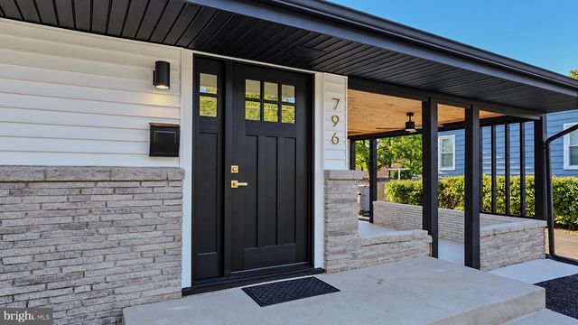796 S WEST AVE, Vineland, NJ 08360