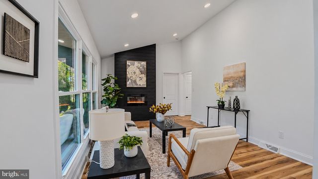 796 S WEST AVE, Vineland, NJ 08360