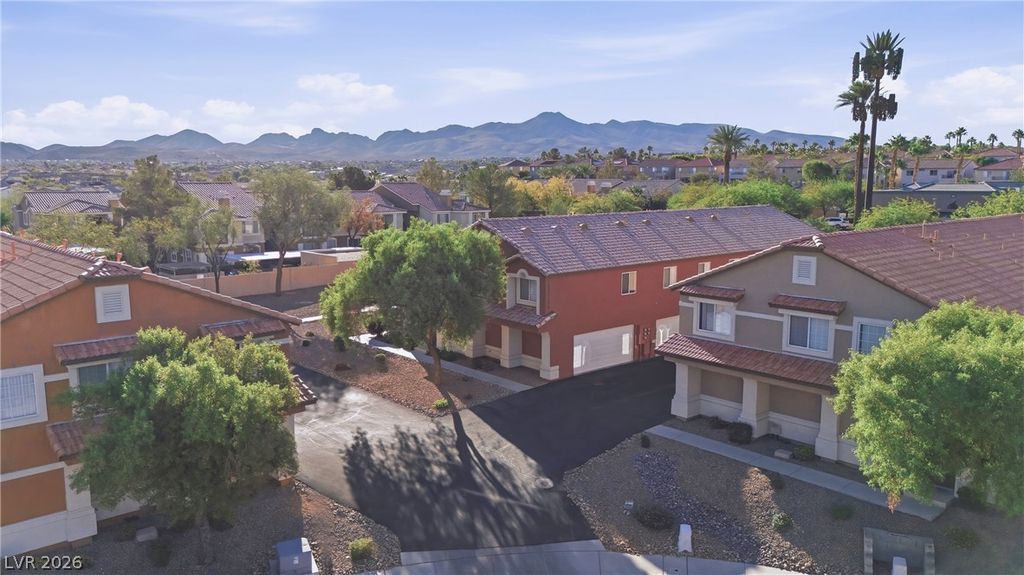 2977 Duxbury Drive, Henderson, NV 89052 — photo 4