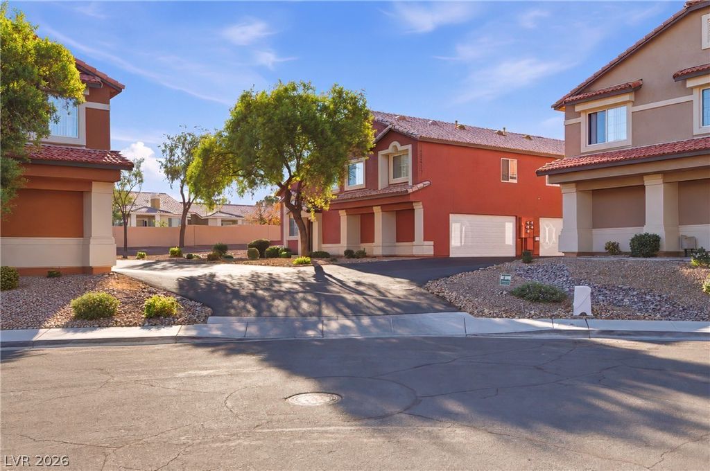 2977 Duxbury Drive, Henderson, NV 89052 — photo 5
