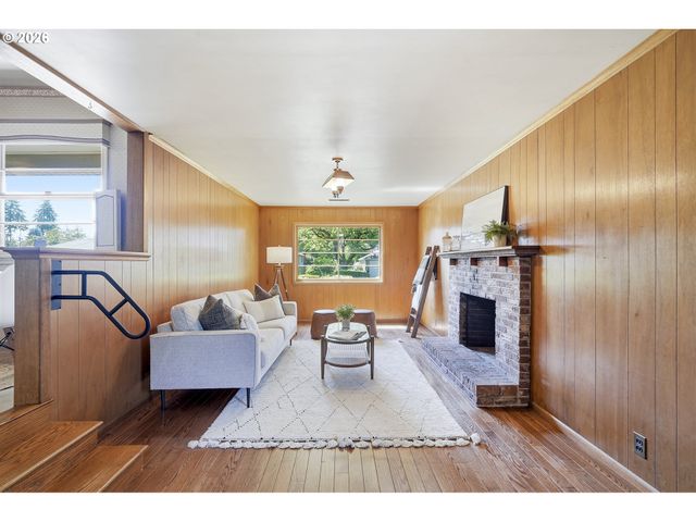 13821 Nw MILBURN St, Portland, OR 97229
