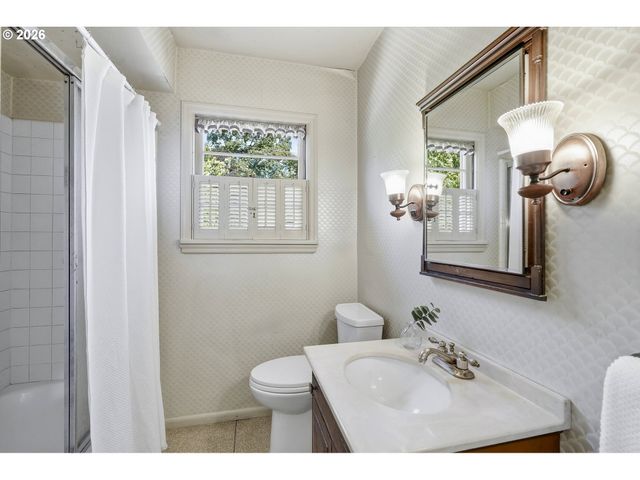 13821 Nw MILBURN St, Portland, OR 97229