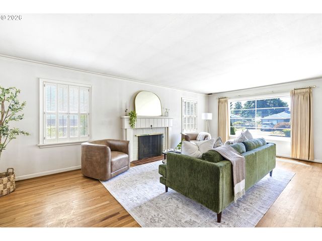 13821 Nw MILBURN St, Portland, OR 97229