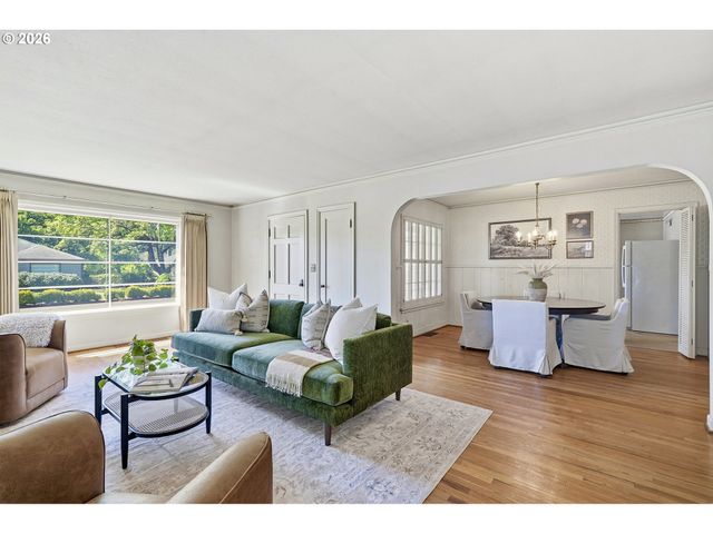 13821 Nw MILBURN St, Portland, OR 97229