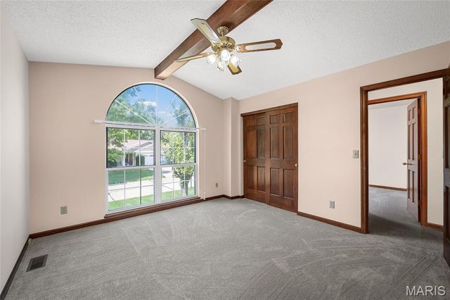 2912 Hameln Drive, St Charles, MO 63301