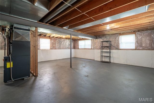 2912 Hameln Drive, St Charles, MO 63301