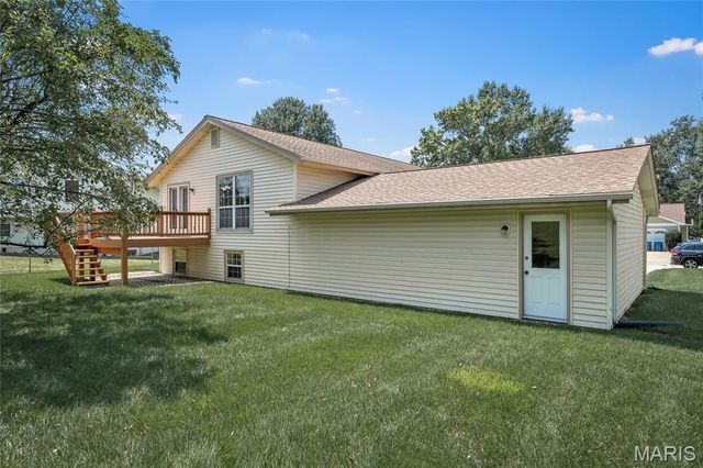 2912 Hameln Drive, St Charles, MO 63301