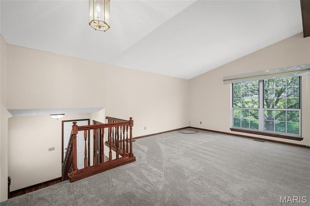 2912 Hameln Drive, St Charles, MO 63301