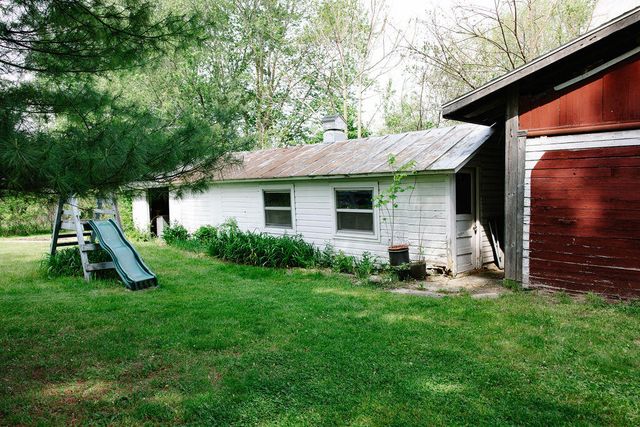 421 Kinsey Avenue Se, Caledonia Vlg, MI 49316