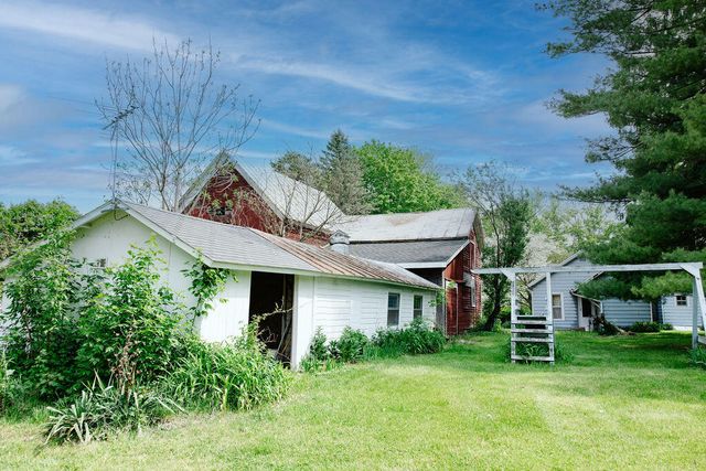 421 Kinsey Avenue Se, Caledonia Vlg, MI 49316