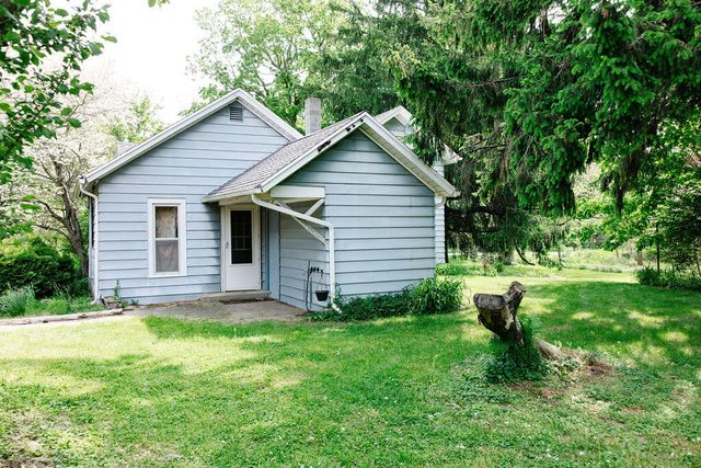 421 Kinsey Avenue Se, Caledonia Vlg, MI 49316