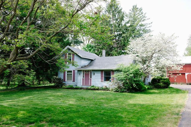 421 Kinsey Avenue Se, Caledonia Vlg, MI 49316