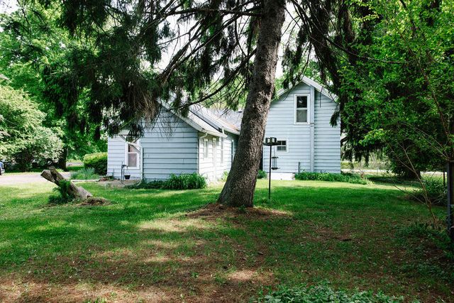 421 Kinsey Avenue Se, Caledonia Vlg, MI 49316