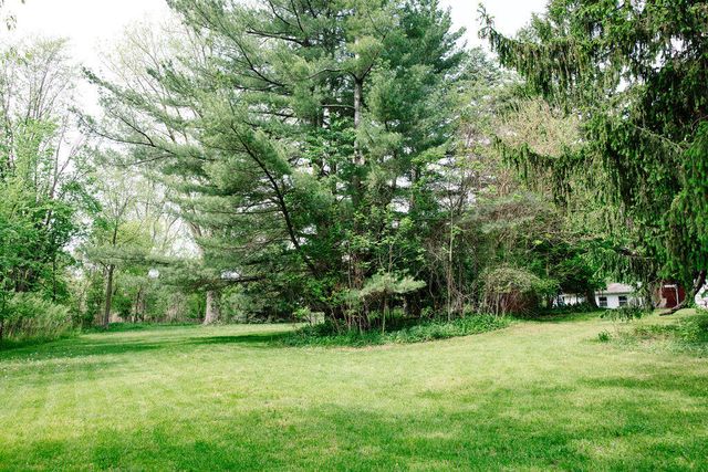 421 Kinsey Avenue Se, Caledonia Vlg, MI 49316