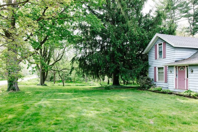 421 Kinsey Avenue Se, Caledonia Vlg, MI 49316